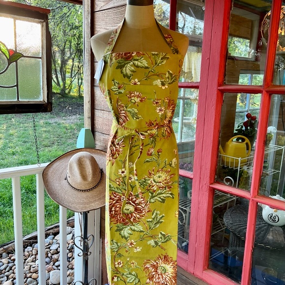 🌿Chrissy Chef Apron🌿 - Picture 7 of 9